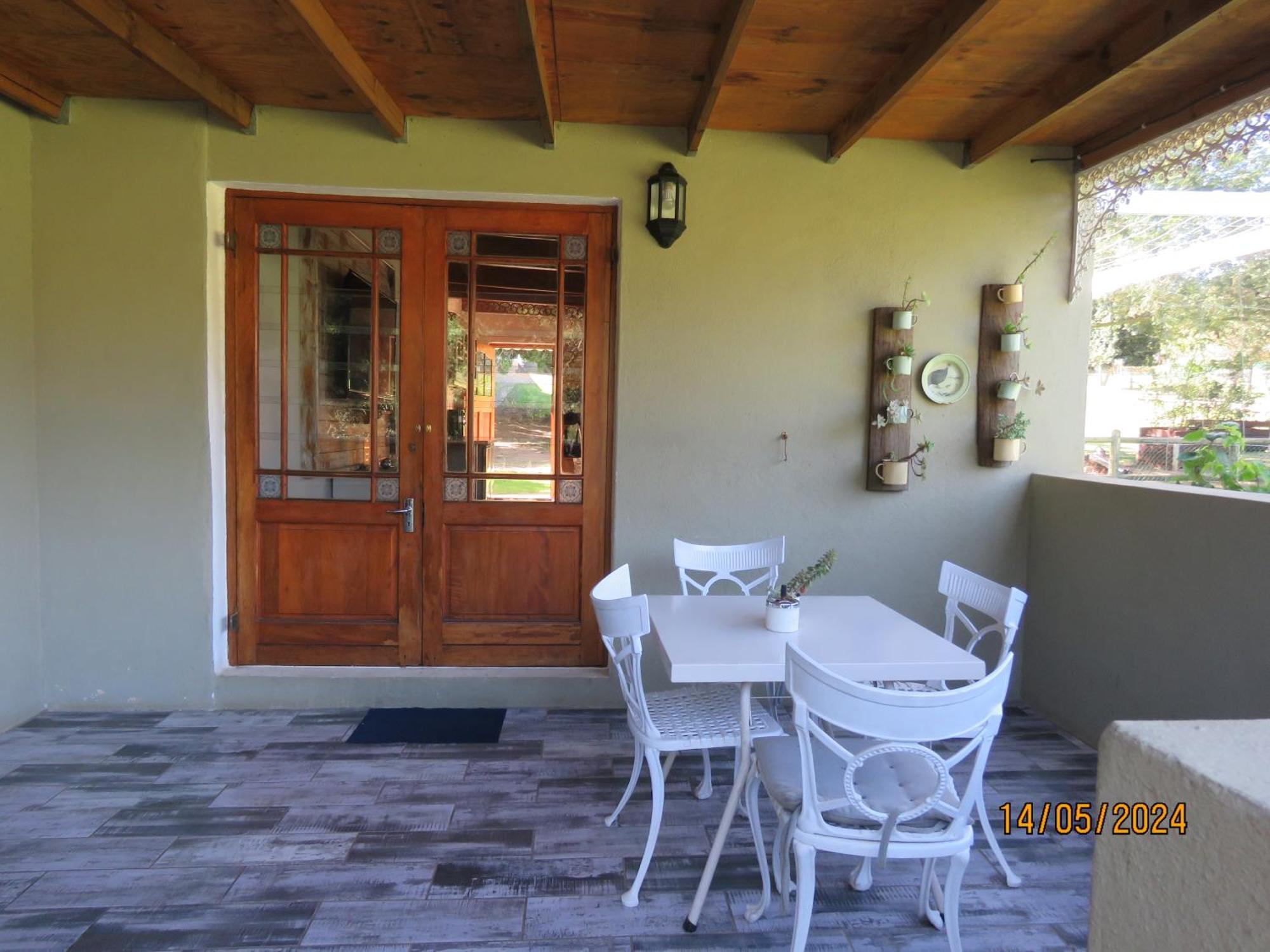 Town And Country Apartamento Caledon Exterior foto