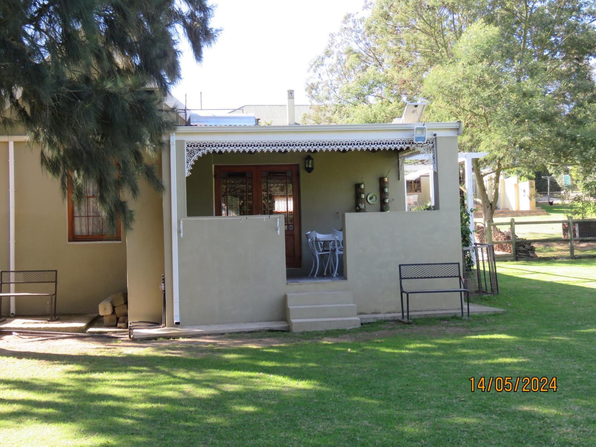 Town And Country Apartamento Caledon Exterior foto