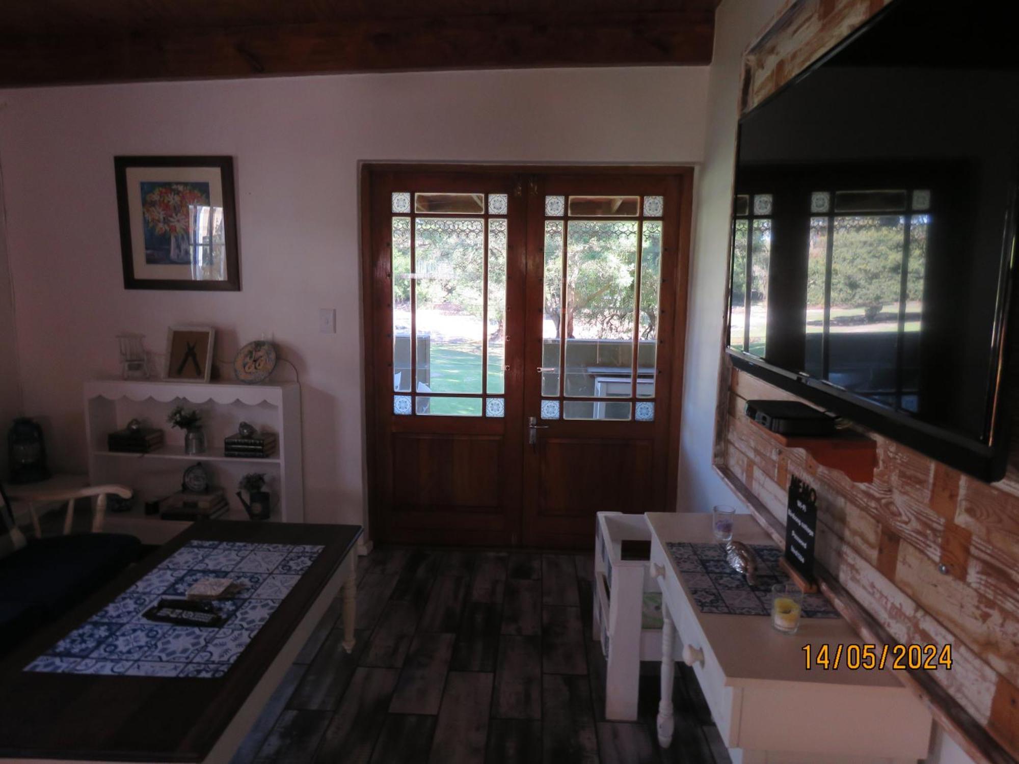 Town And Country Apartamento Caledon Exterior foto